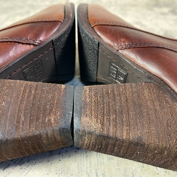 Frye Patty Ridding Bootie Redwood color leather - Picture 8 of 13